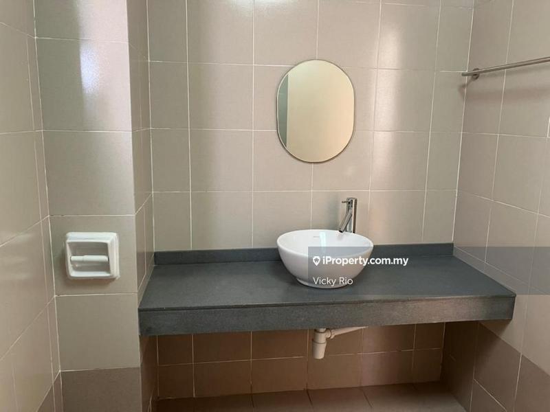Residensi Servis untuk Dijual di Waldorf Tower oleh Vicky Rio - iProperty.com.my