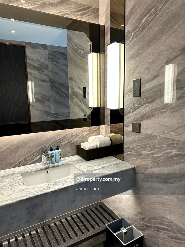 For Sale - Royal Lexis