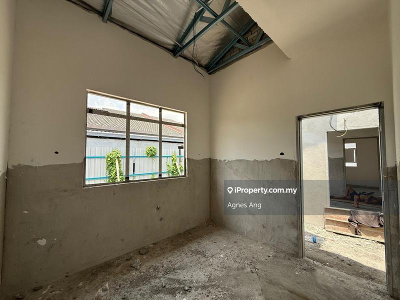 Rumah Berkembar untuk Dijual di Taman bentara, Telok Panglima Garang oleh Agnes Ang - iProperty.com.my