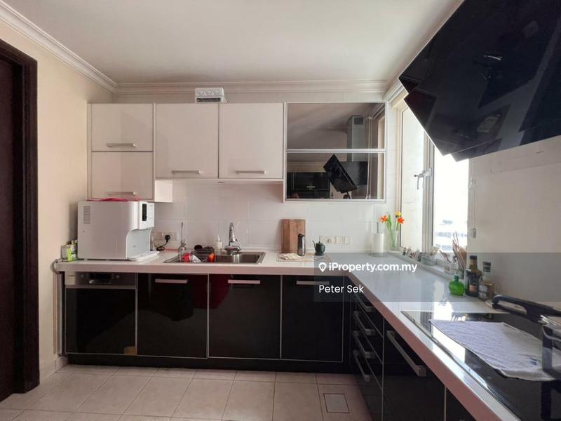 Condominium for Sale in Flora Murni by Peter Sek - Kitchen - iProperty.com.my