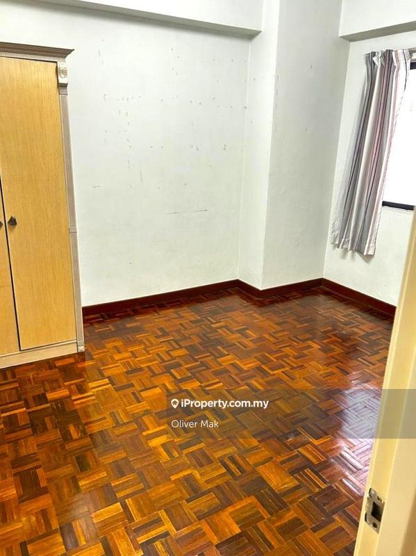 Condominium for Sale in Vista Komanwel A by Oliver Mak - iProperty.com.my