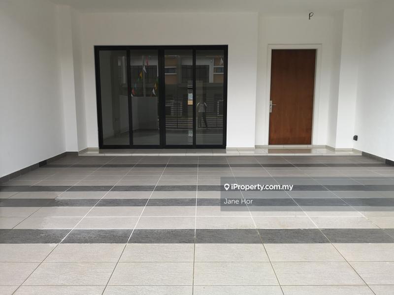 Rumah Teres 2-Tingkat untuk Dijual di 16 Sierra, Puchong oleh Jane Hor - iProperty.com.my