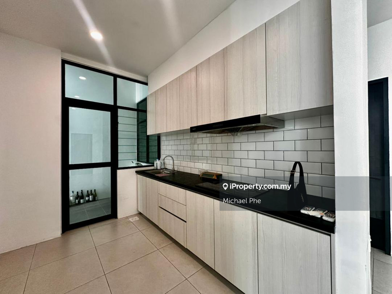 For Sale - Yarra Park