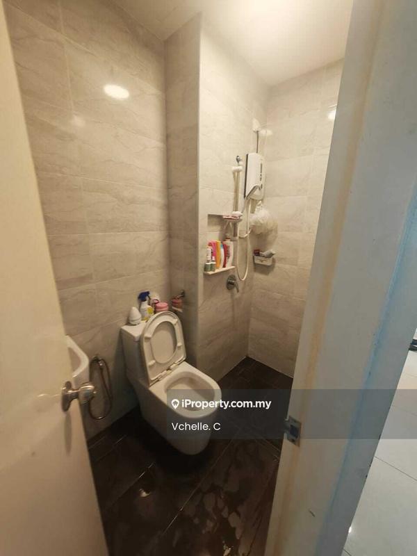 Condominium for Sale in SKS Pavillion Residences by Vchelle Chong - Bathroom - iProperty.com.my