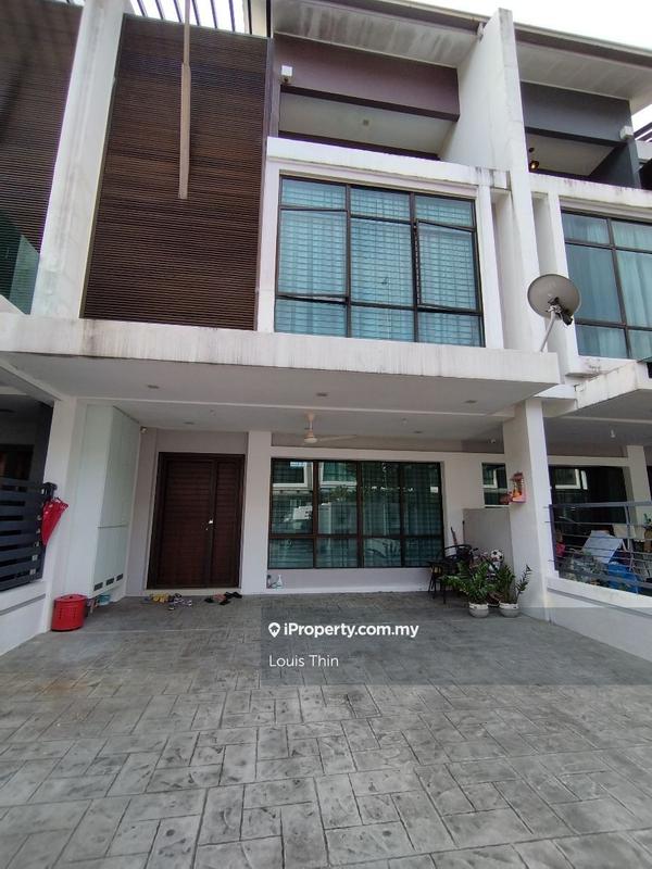 3-storey Terraced House for Sale in Perdana Residence 2, beside168 Park Mall, Selayang by Louis TT - iProperty.com.my