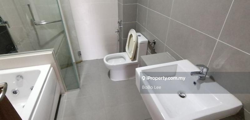 4.5-storey Terraced House for Sale in Happy Garden, Kuchai Lama by BoBo Lee - iProperty.com.my