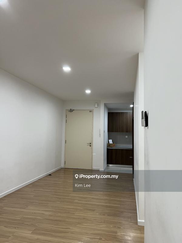 Condominium for Rent in Lakefront Residence by Kim Lee - iProperty.com.my