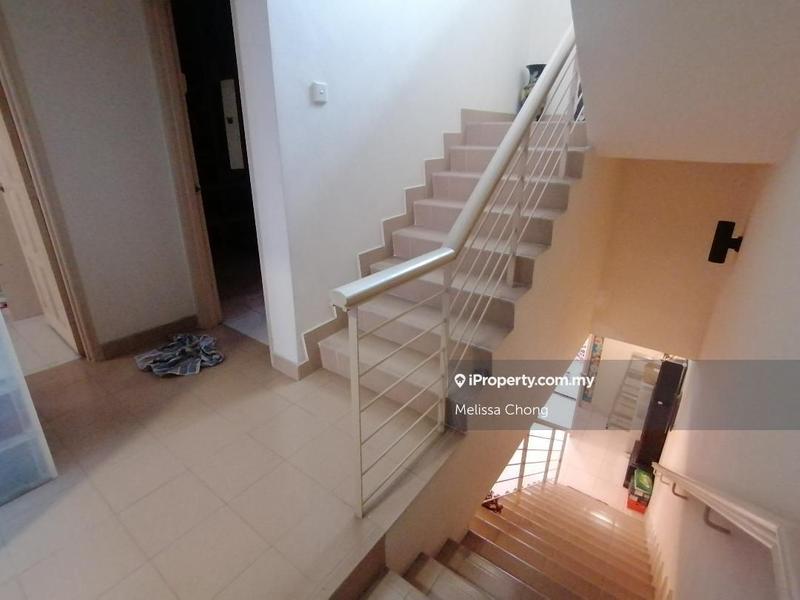 Rumah Teres 2.5-Tingkat untuk Dijual di Taman Bukit Serdang, Seri Kembangan oleh Melissa Chong - iProperty.com.my