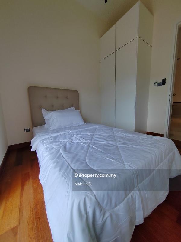 Kediaman Servis untuk Disewa di Senada Residence @ KLGCC Resort oleh Nabil NS - iProperty.com.my