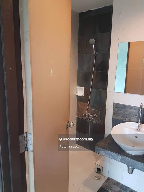 Kediaman Servis untuk Dijual di Ritze Perdana 1 oleh Autumn Low - iProperty.com.my