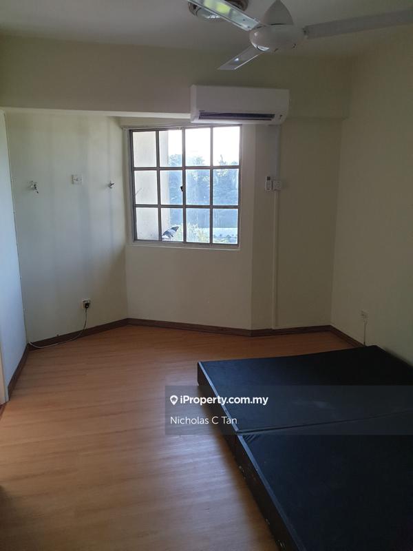 Condominium for Sale in The Pines by Nicholas C Tan - iProperty.com.my