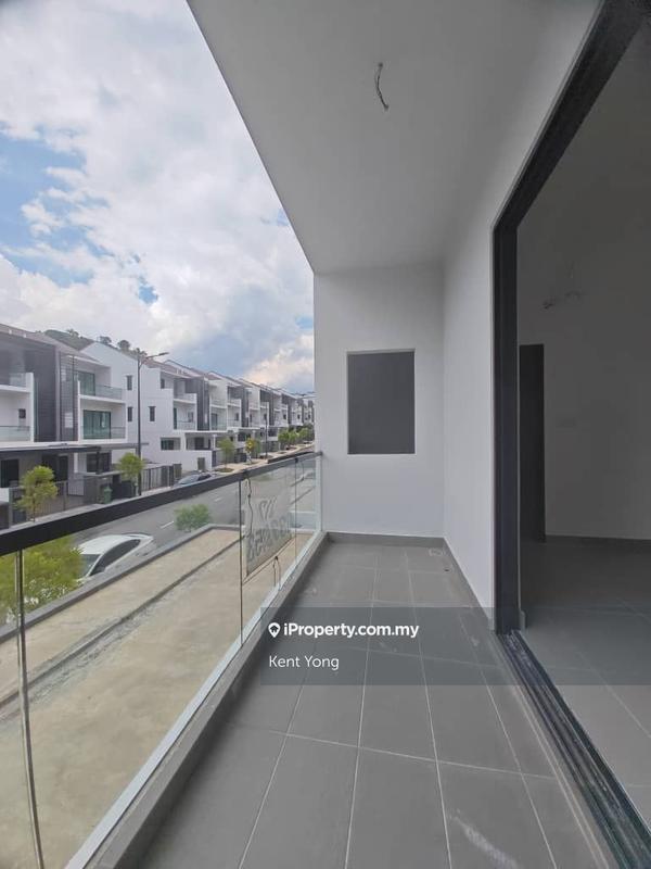 Rumah Teres 3-Tingkat untuk Dijual di Residensi Bukit Orkid (Orchid Hills), Cheras, Cheras oleh Kent Yong - iProperty.com.my