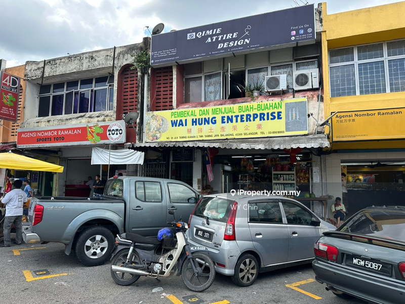 For Sale - 3 STOREY RARE,BALAKONG,TAMAN TAMING JAYA