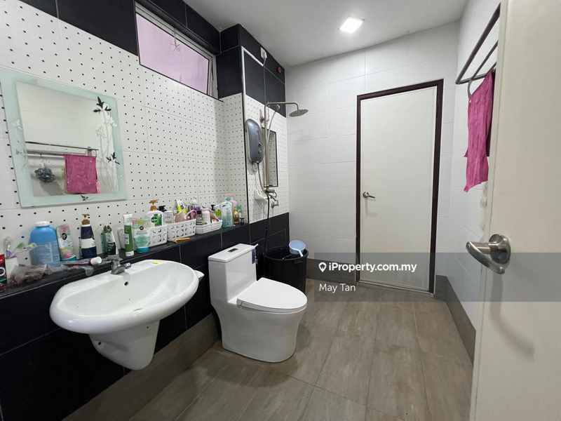 Rumah Berkembar untuk Dijual di Taman delima 3, Kluang oleh May Tan - iProperty.com.my