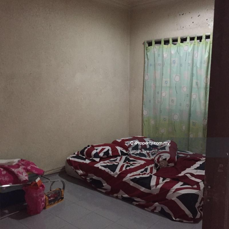 Rumah Teres 2-Tingkat untuk Dijual di Semenyih, Bangi oleh Ethian Lim - iProperty.com.my