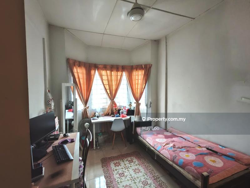 For Sale - Kenari Court