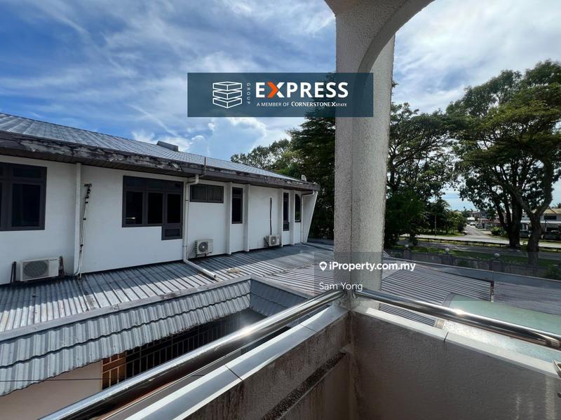 Semi-Detached House for Sale in Pujut, Miri by Sam Yong - iProperty.com.my
