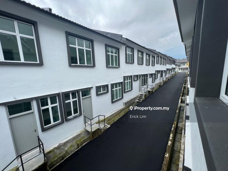 Rumah Berangkai 2 Tingkat untuk Dijual di Taman Cheng Setia, Cheng oleh Erick Lim - iProperty.com.my