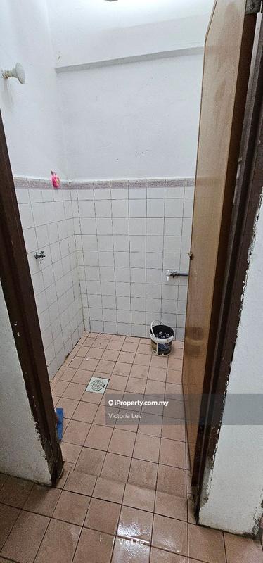 For Sale - Flat Dahlia