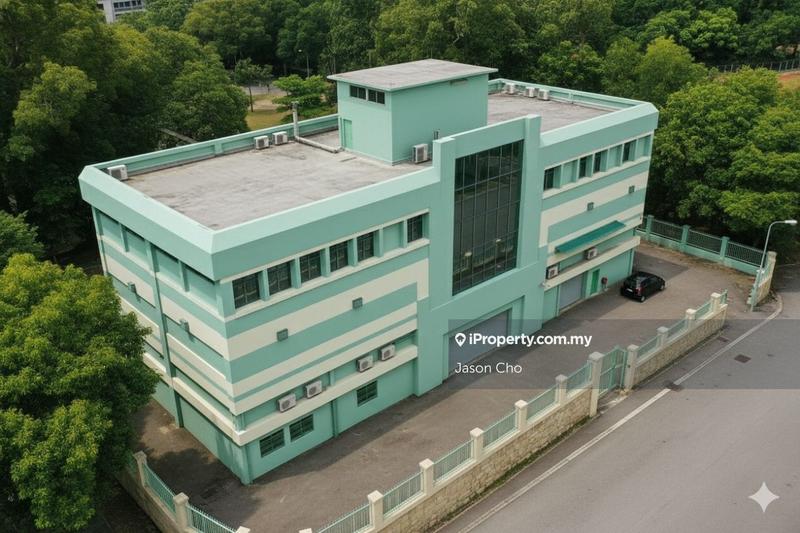 For Sale - BIG 3 STOREY DETACHED WAREHOUSE CUM OFFICE WITH 26000SF BUILT UP
