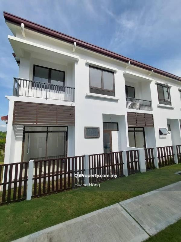 Rumah Teres 2-Tingkat untuk Dijual di Setia Safiro, Cyberjaya oleh Huang Hong - iProperty.com.my
