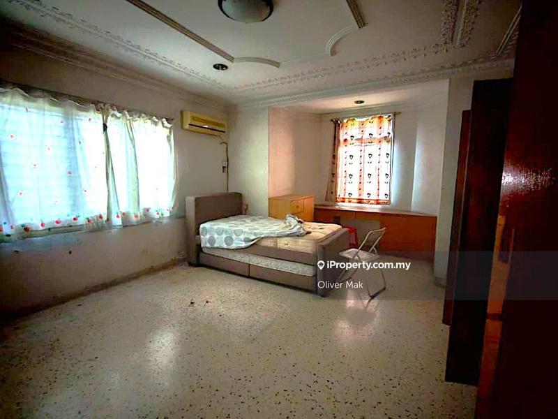 Bungalow House for Rent in Taman Overseas Union (Taman Oug), Jalan Klang Lama (Old Klang Road) by Oliver Mak - iProperty.com.my