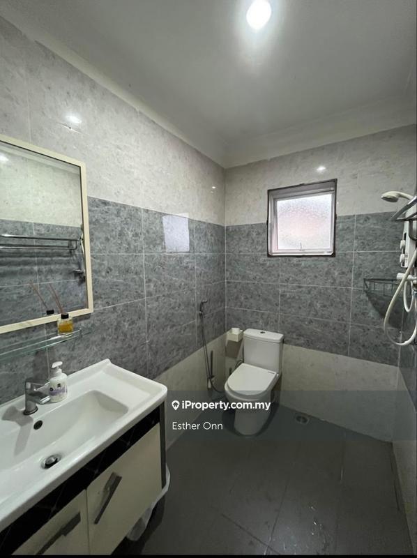 Bungalow House for Sale in Sea Park, Petaling Jaya by Esther Onn - iProperty.com.my