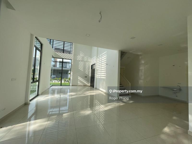 Bungalow House for Sale in Kota Kemuning, Shah Alam by Roger Phang - iProperty.com.my