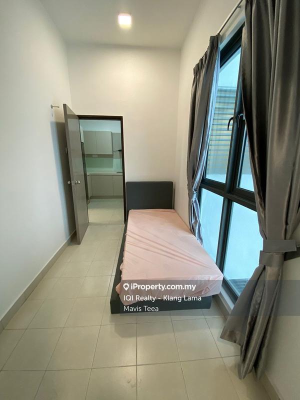 Kediaman Servis untuk Dijual di SkyVille 8 @ Benteng 8 oleh Mavviies Teea - iProperty.com.my