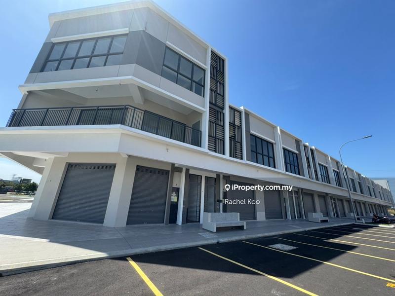 For Rent - Uptown Square 2