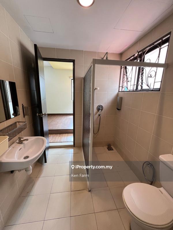 Rumah Berangkai 3 Tingkat untuk Dijual di The Peak cheras, Taman bukit prima, Cheras oleh Ken Farm - iProperty.com.my
