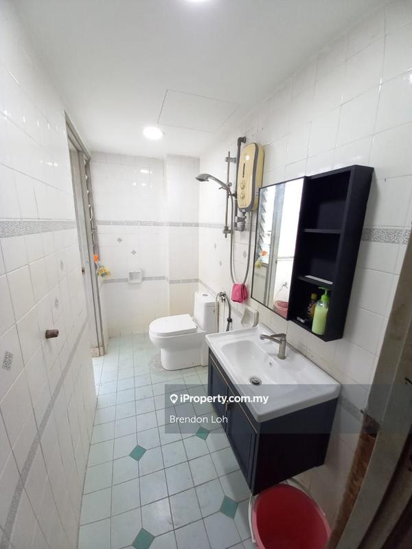 Condominium for Sale in Petaling Indah Condominiums by Brendon Loh - iProperty.com.my