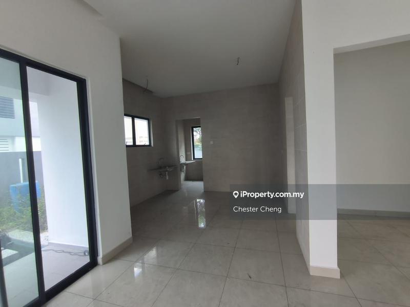Bungalow House for Sale in Taman Overseas Union (Taman Oug), Jalan Klang Lama (Old Klang Road) by Chester Cheng - iProperty.com.my