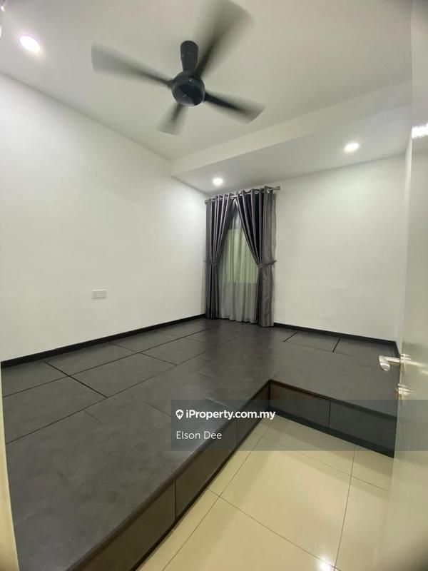 Rumah Berangkai 3 Tingkat untuk Dijual di Southbay Residence, Batu Maung, Batu Maung oleh Elson Dee - iProperty.com.my
