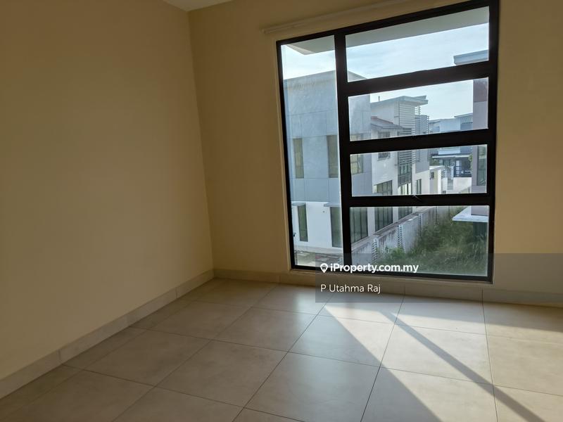 Rumah Berkembar untuk Dijual di 4akpx, Shah Alam oleh P Utahma Raj - iProperty.com.my