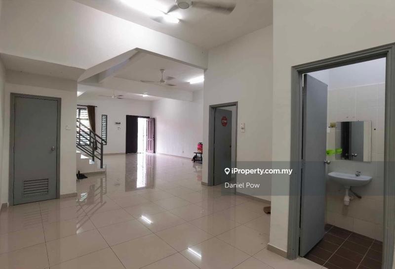 Rumah Berangkai 2 Tingkat untuk Disewa di Taman Desa Cheng Perdana 1, Cheng oleh Daniel Pow - iProperty.com.my