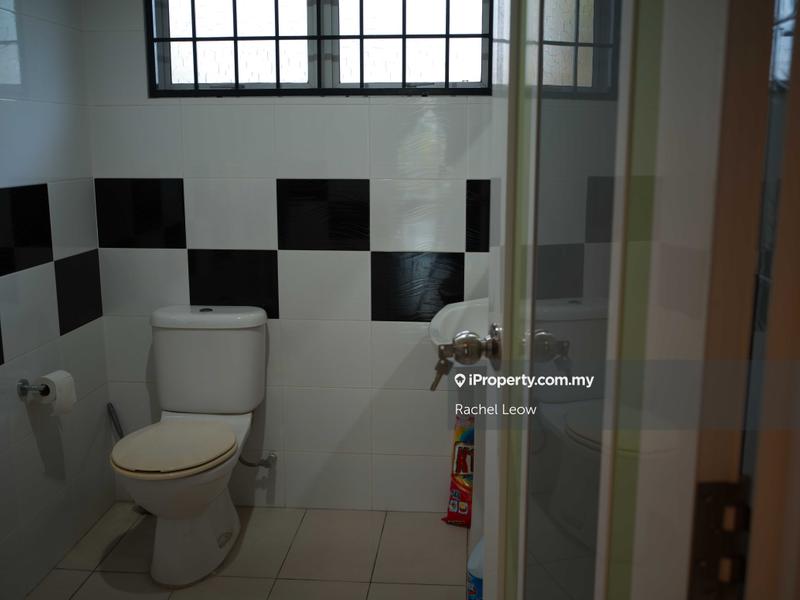 Bungalow House for Sale in smb5k, Petaling Jaya by Rachel Leow - iProperty.com.my