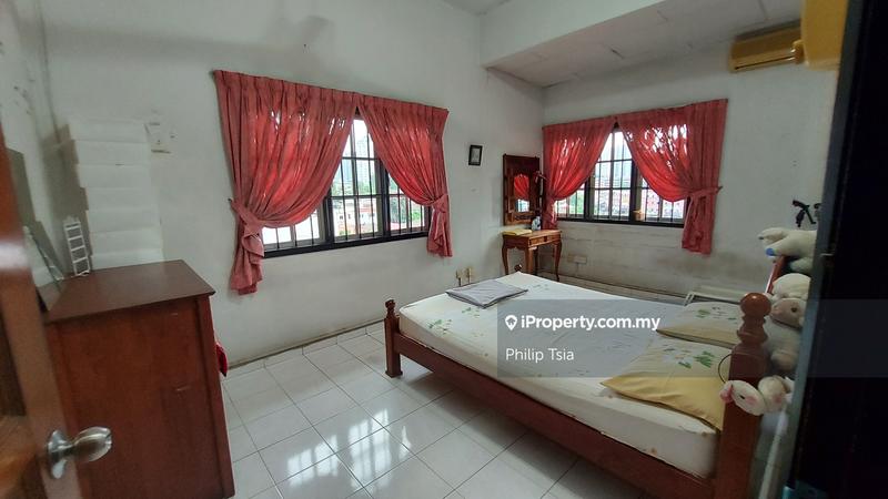 Rumah Berkembar untuk Dijual di Taman Overseas Union (Taman Oug), Jalan Klang Lama (Old Klang Road) oleh Philip Tsia - iProperty.com.my