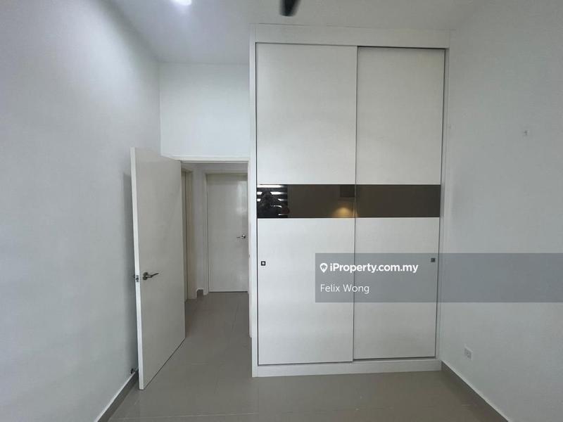 Condominium for Sale in Skyvilla @ D'Island by Felix Wong - iProperty.com.my