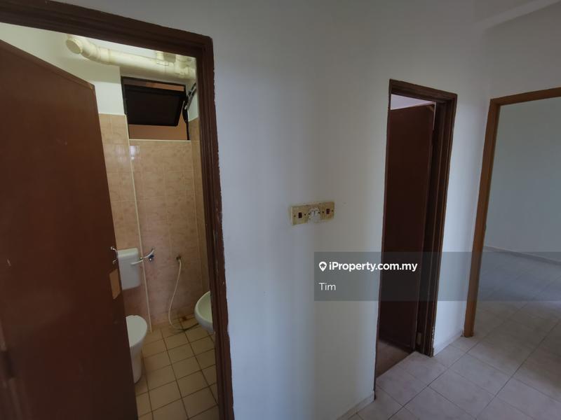 Pangsapuri untuk Dijual di Pangsapuri Bukit Beruang Utama oleh Tim - iProperty.com.my