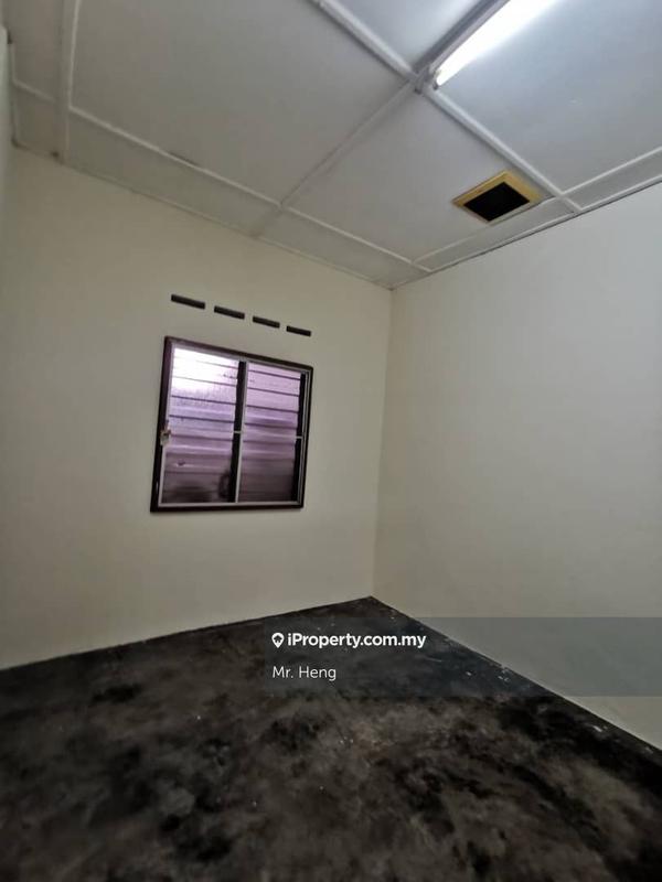 Rumah Teres 1-Tingkat untuk Dijual di Kg Simee, Ipoh oleh Mr. Heng - iProperty.com.my