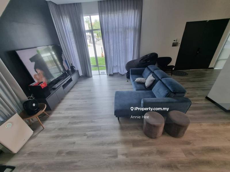 Bungalow House untuk Dijual di Taman Putra Pogun 3 Storey Link Bungalow House, Kota Kinabalu oleh Annie Hee - iProperty.com.my