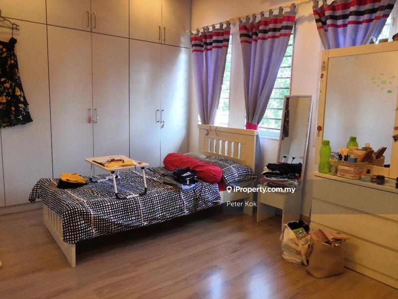 Rumah Berkembar untuk Dijual di Seksyen 17, Petaling Jaya oleh Peter Kok - iProperty.com.my