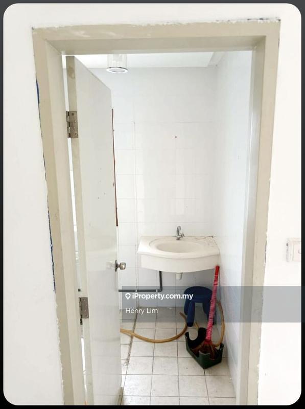 3-storey Terraced House for Sale in Taman Dagang, Ampang by Henry Lim - iProperty.com.my