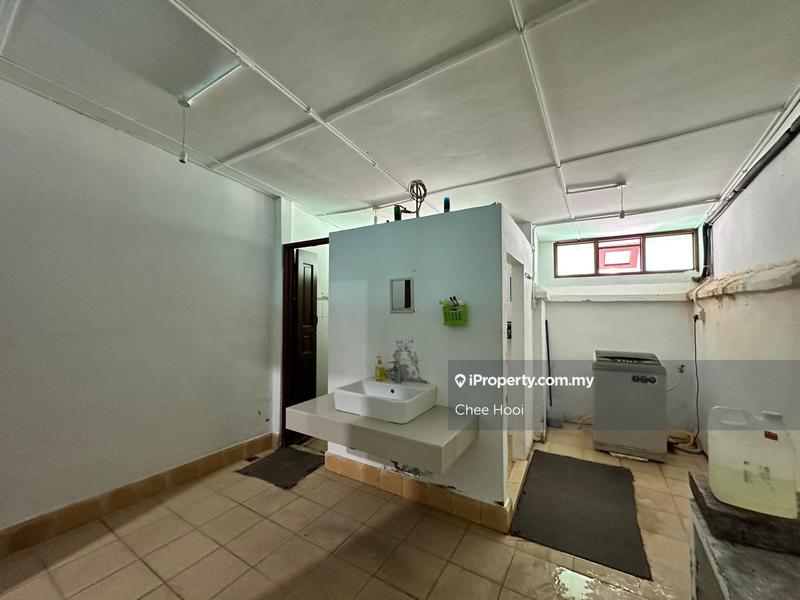 Kedai untuk Dijual di georgetown, George Town oleh Chee Hooi - iProperty.com.my