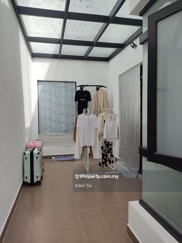 Rumah Berangkai 3 Tingkat untuk Dijual di Southville City Bangi, Dengkil oleh Aden Tai - iProperty.com.my