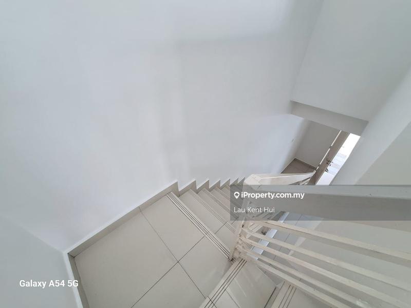 2-storey Terraced House for Sale in Taman Dato Demang, Seri Kembangan by Lau Kent Hui - iProperty.com.my