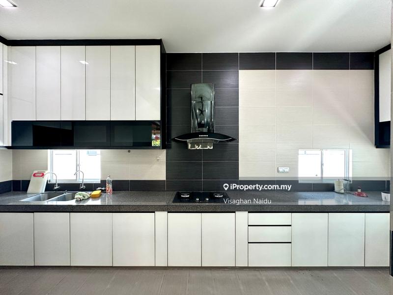 Banglo untuk Dijual di Ivory Heights Desa 8 Bandar Country Homes, Rawang oleh Visaghan Naidu - iProperty.com.my