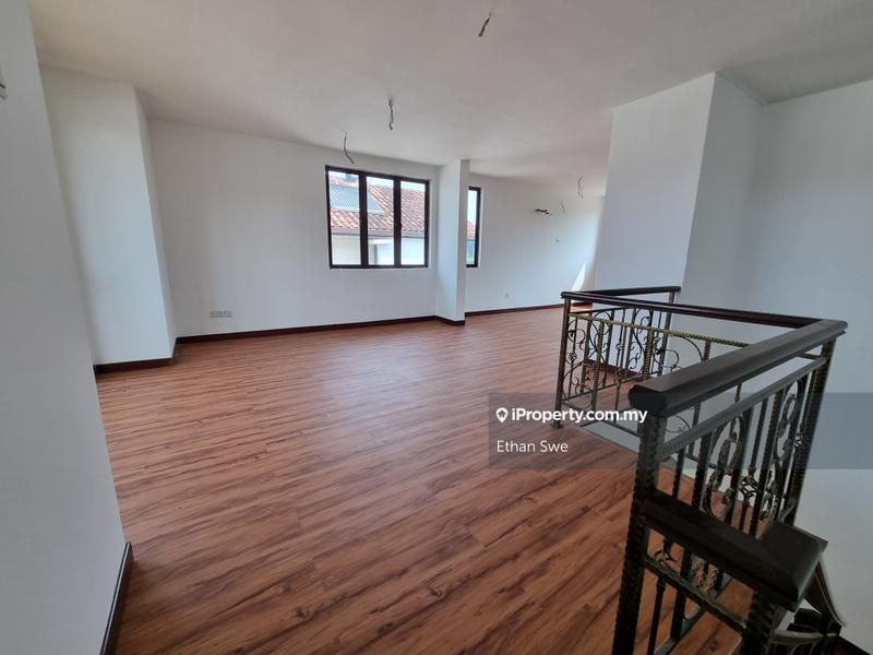 Bungalow House for Sale in Bukit Rahman Putra, Sungai Buloh by Ethan Swe - iProperty.com.my