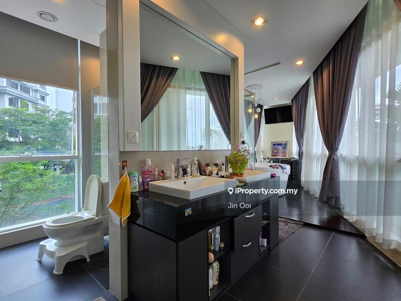 For Sale - Desa Eight